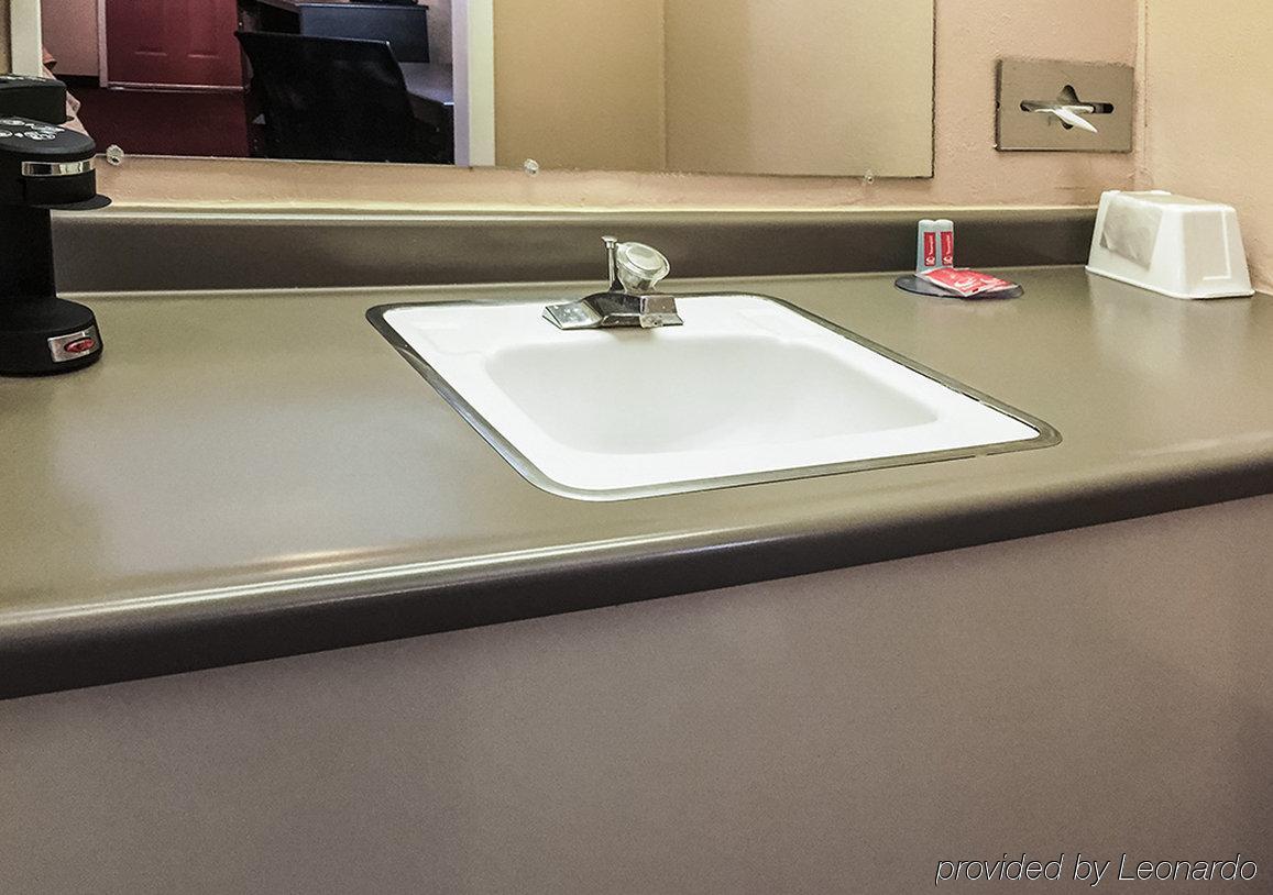 Rodeway Inn West Dodge Omaha Ngoại thất bức ảnh