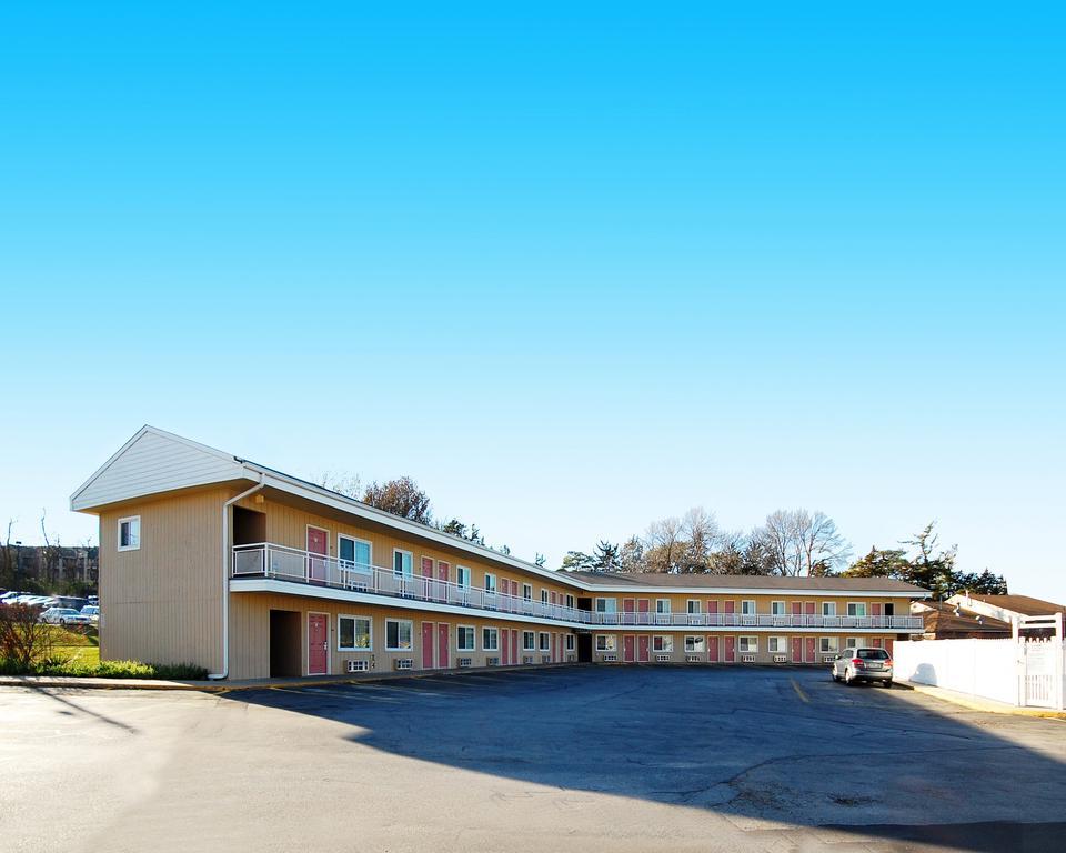 Rodeway Inn West Dodge Omaha Ngoại thất bức ảnh