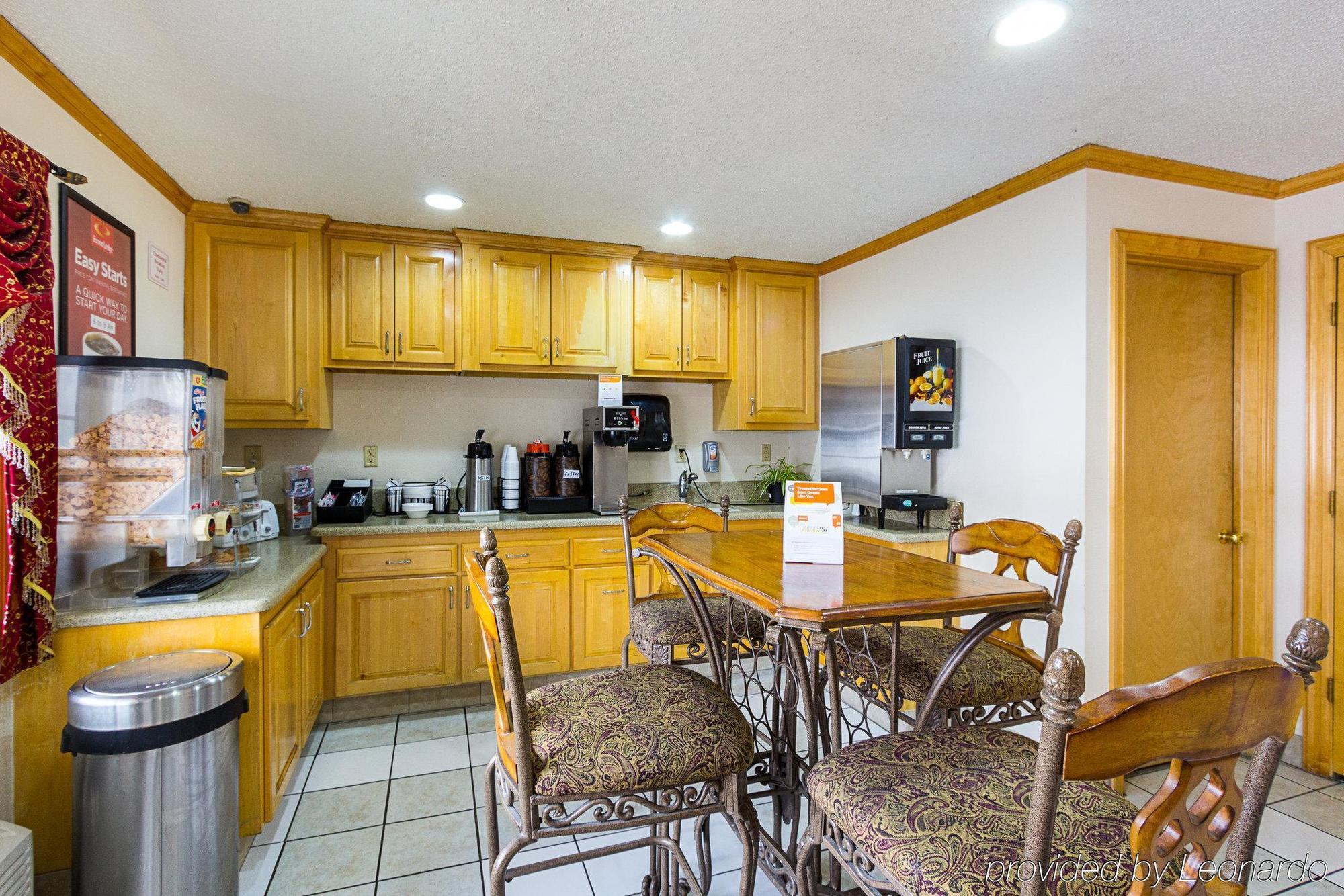Rodeway Inn West Dodge Omaha Ngoại thất bức ảnh