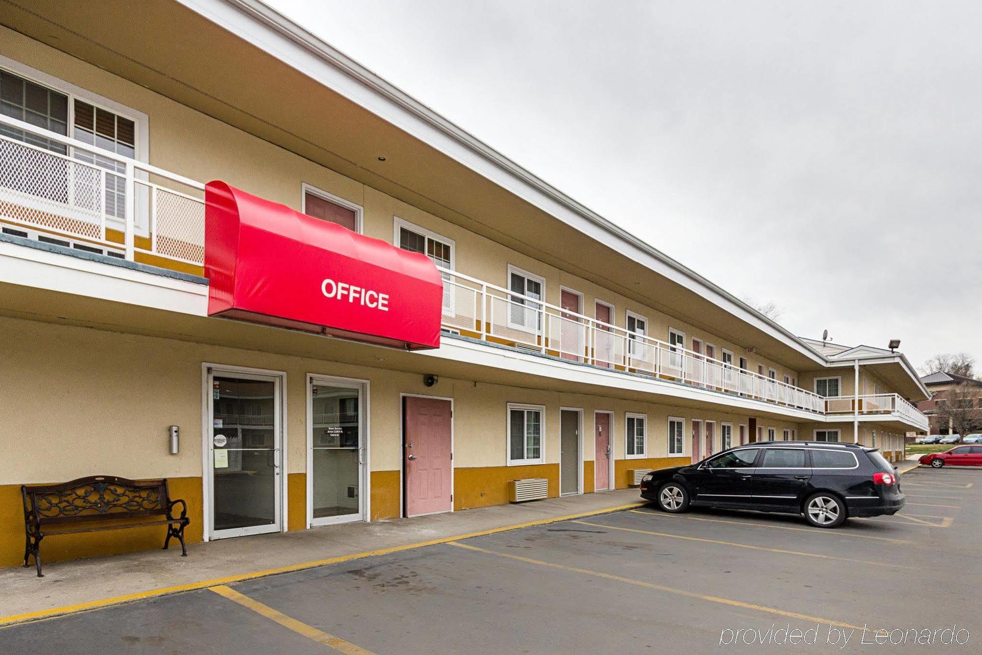 Rodeway Inn West Dodge Omaha Ngoại thất bức ảnh