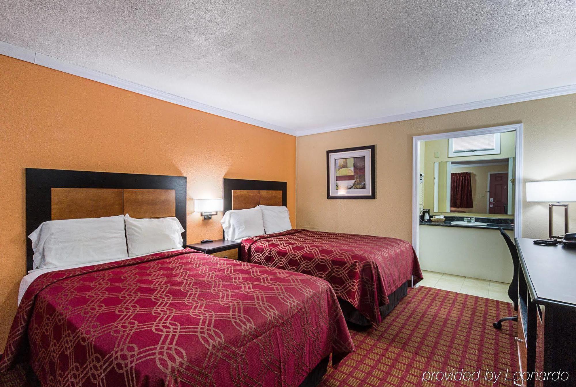 Rodeway Inn West Dodge Omaha Ngoại thất bức ảnh